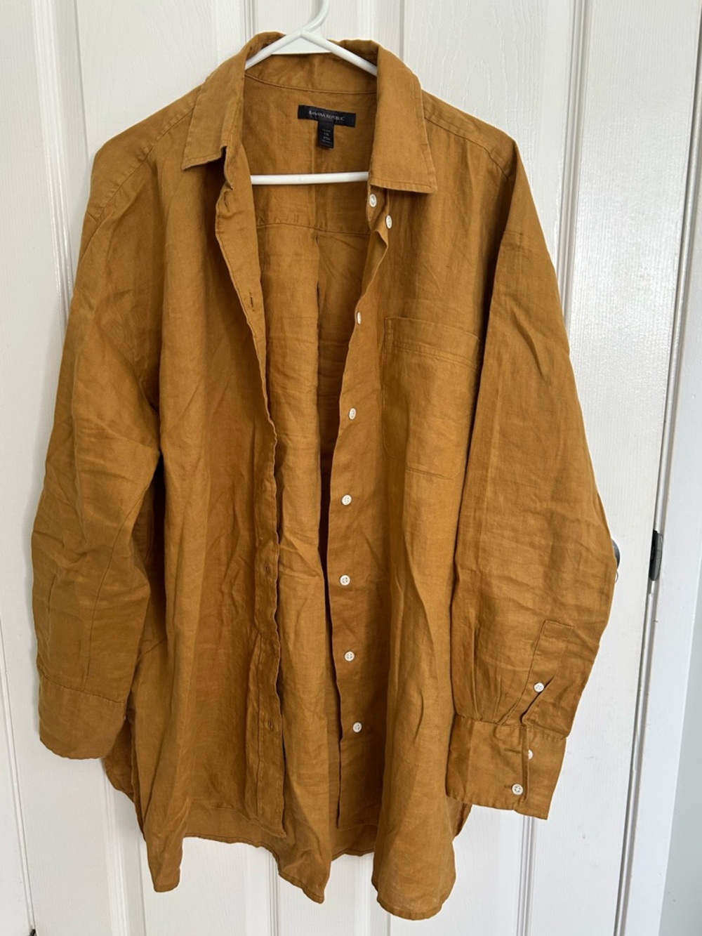 Banana Republic The Oversized Linen Shirt, Size Large Tall.